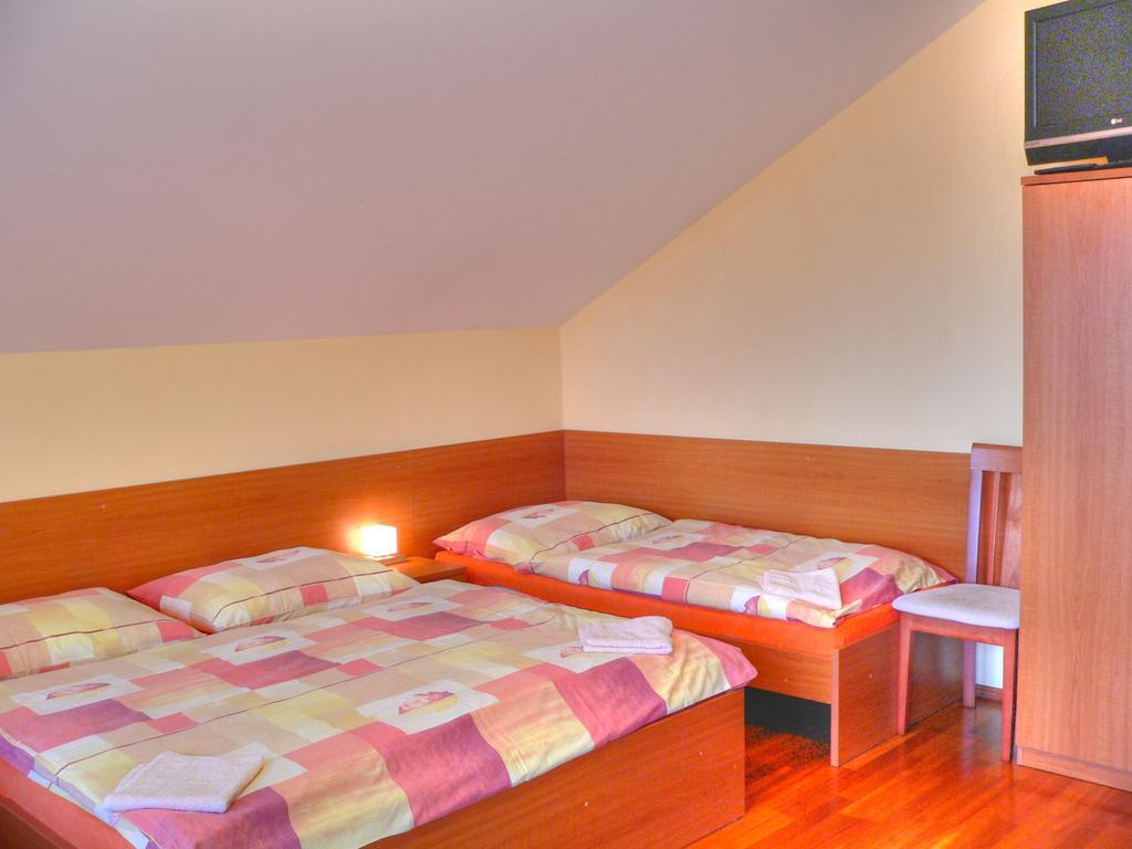 Privat Baja Hotel Liptovský Mikuláš Стая снимка