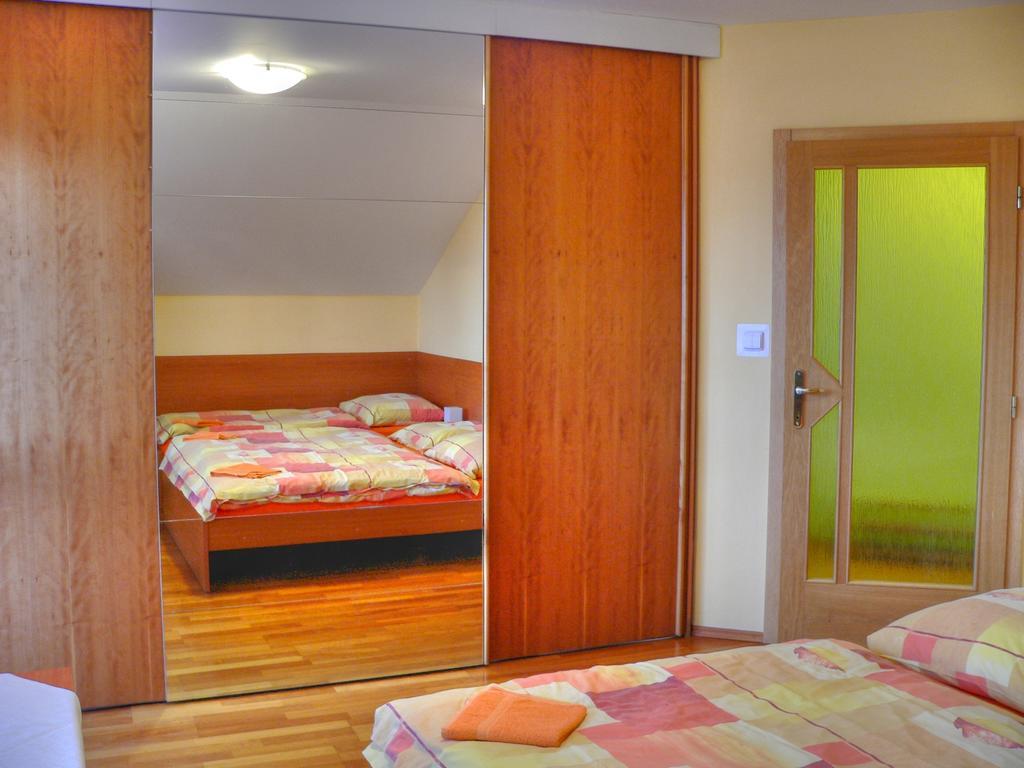 Privat Baja Hotel Liptovský Mikuláš Стая снимка