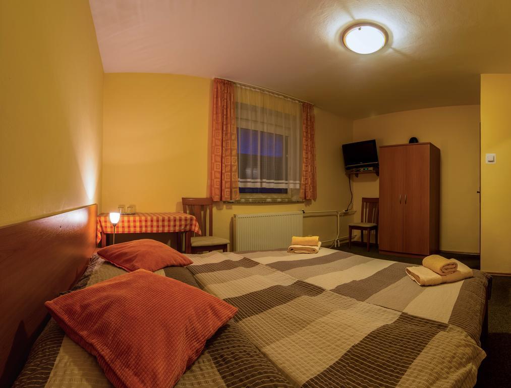 Privat Baja Hotel Liptovský Mikuláš Екстериор снимка