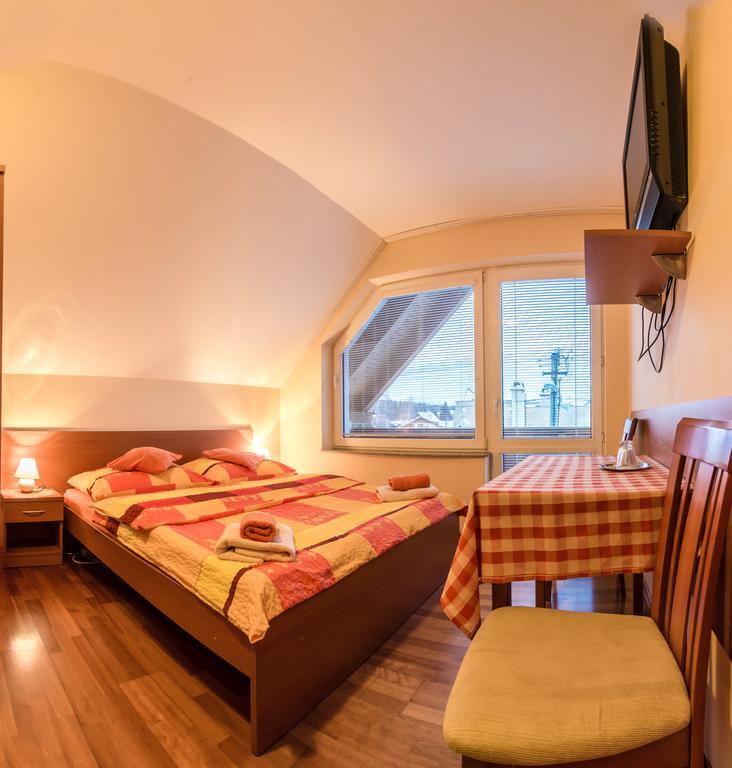 Privat Baja Hotel Liptovský Mikuláš Стая снимка
