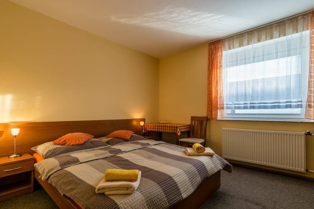 Privat Baja Hotel Liptovský Mikuláš Екстериор снимка