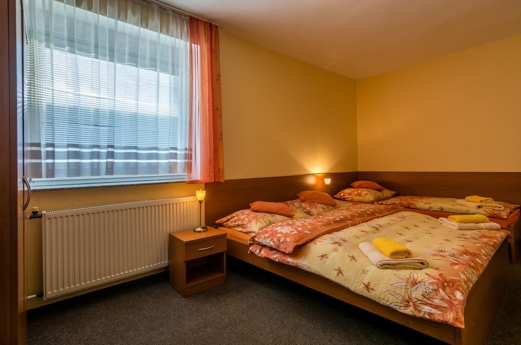 Privat Baja Hotel Liptovský Mikuláš Екстериор снимка