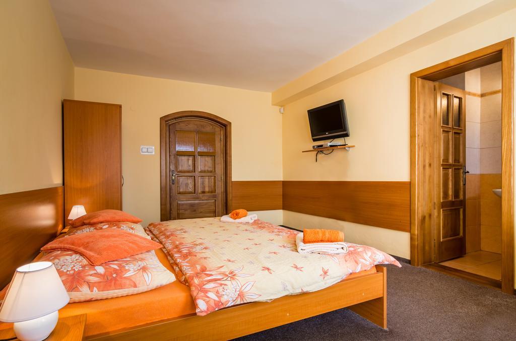 Privat Baja Hotel Liptovský Mikuláš Стая снимка