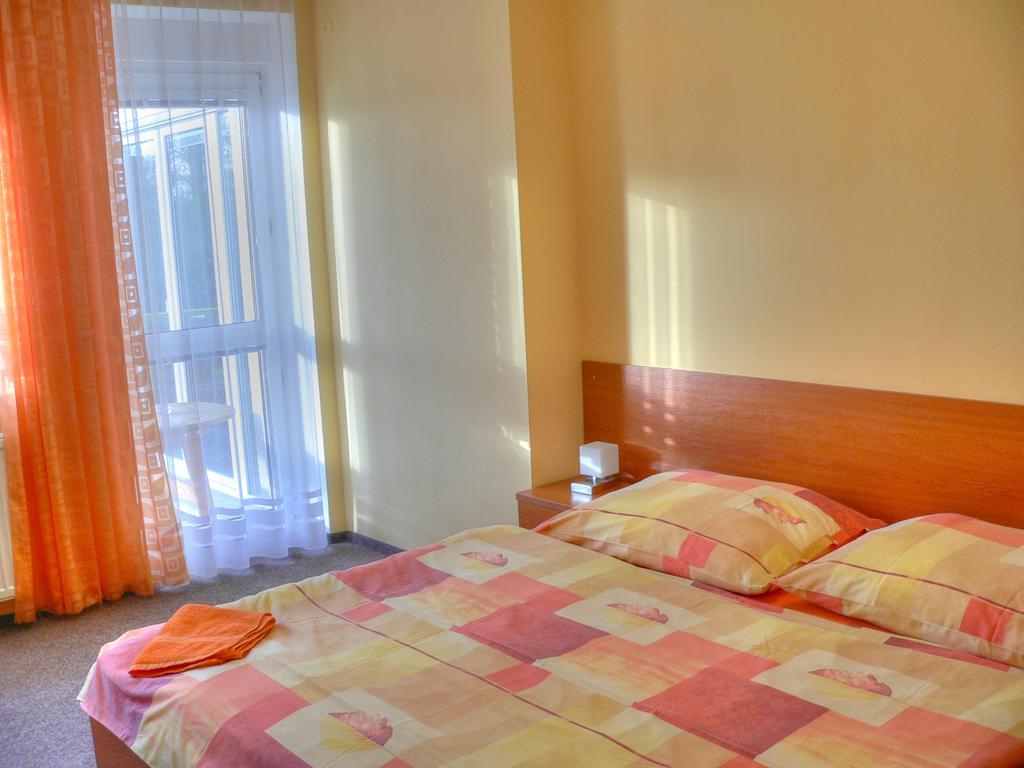 Privat Baja Hotel Liptovský Mikuláš Екстериор снимка